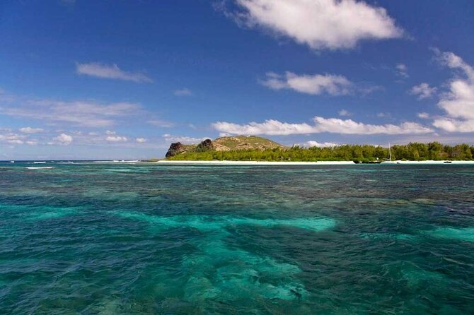 3 North Islands Catamaran Cruise with Lunch & Drinks on island. - Ilot Gabriel: the first beach and the first real swim
