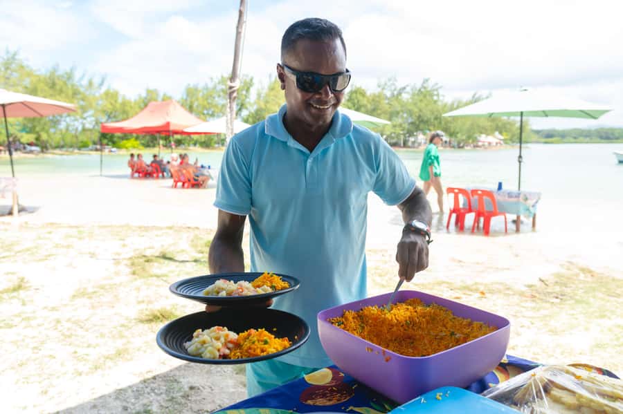 5 Islands Speedboat Cruise, Snorkeling + Lunch & Open Bar - Grand River South East Waterfalls From the Water