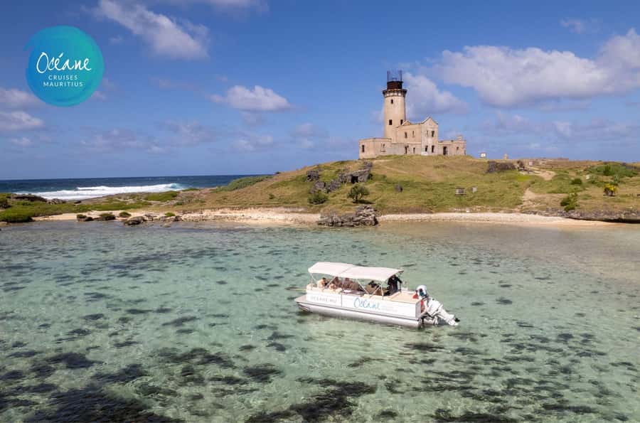 5 Islands Tour: New OCÉANE Private Pontoon Boat cruise - Food, drinks, and the real value of the price