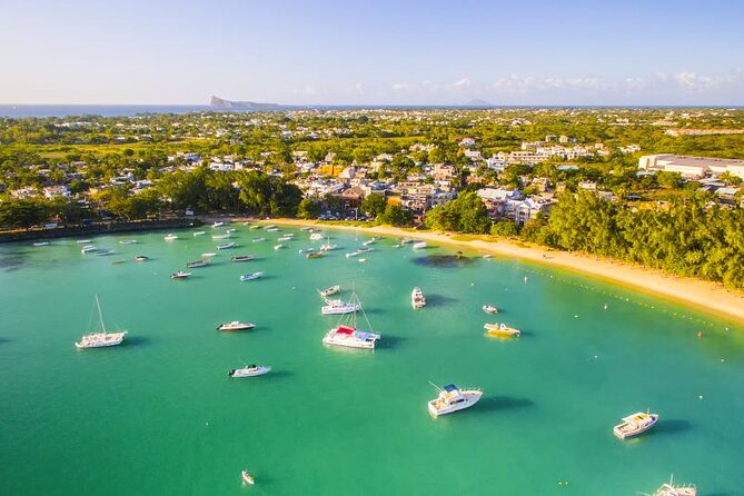 8-Hour Private City and North Tour in Mauritius - Three hours around Le Caudan Waterfront