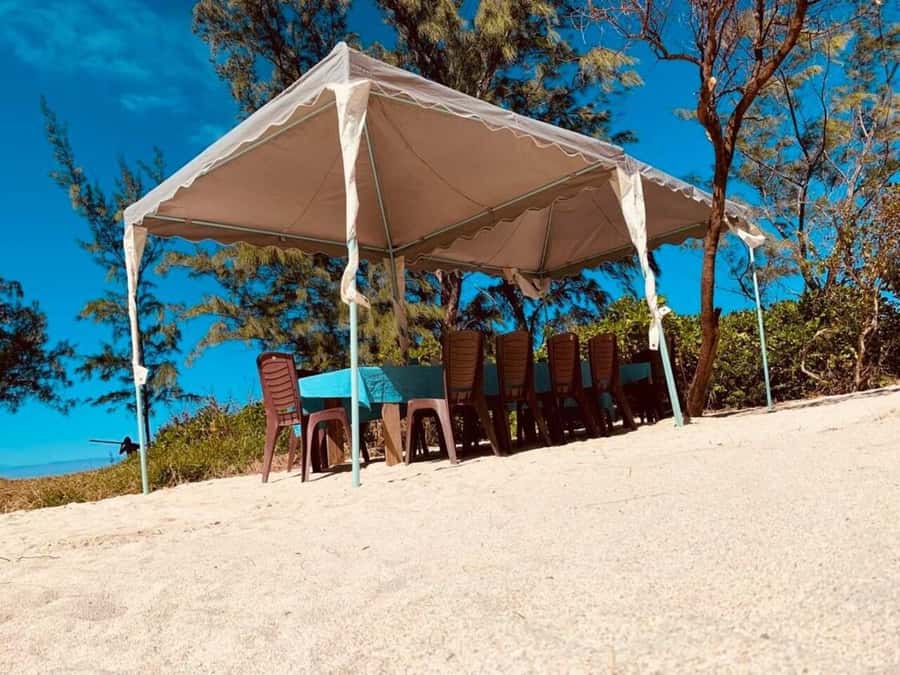 Blue bay: boat trip for ile au cerf (5 islands, barbecue) - Why this boat trip works so well