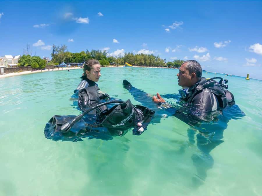 Blue Bay: LEARN TO DIVE TODAY with CORAL DIVING Team - Learning to breathe underwater