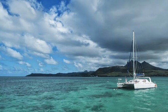 Catamaran Cruise: Isle aux Cerfs, Including BBQ Lunch, in Mauritius - Weather, tides, and comfort