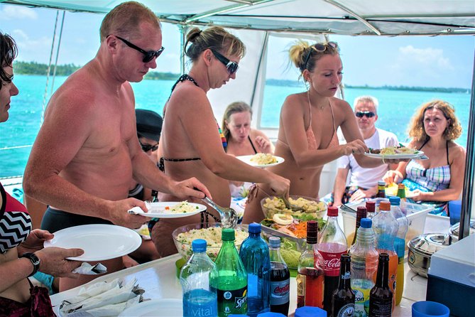 Catamaran Ile aux Cerfs, snorkeling + GRSE Waterfall, BBQ & Bar - Starting at Trou d’Eau Douce at 9:00 am