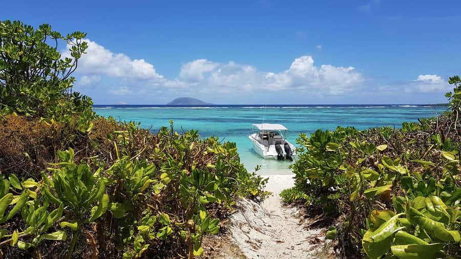 Catamaran Mauritius Cruise in the North Coasts - Gabriel Island and Its Famous Sandbar