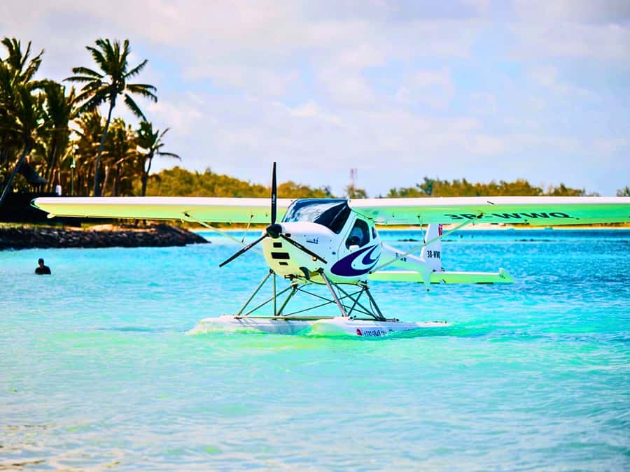 East Coast Mauritius Private Scenic Seaplane Tour - The 30-minute Turquoise Experience