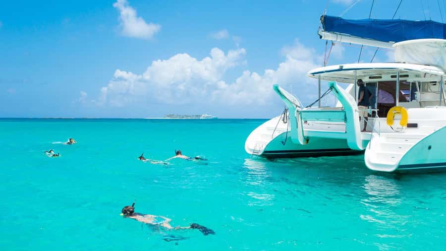 Exclusive Private Catamaran to Ile Aux Cerfs with Lunch - Snorkeling in Mauritius’s largest lagoon