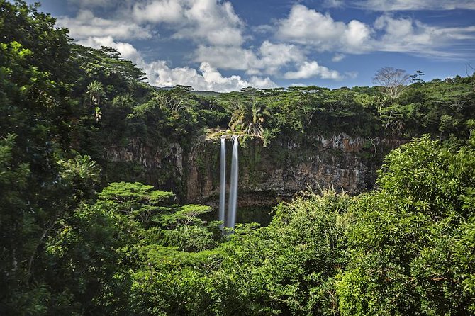 Exotic South: Journey into the Nature (Full-Day Tour incl Lunch & Ebony Forest) - Trou aux Cerfs and Mare aux Vacoas start the day