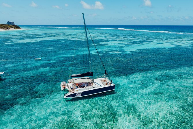 Full Day Catamaran Cruise - North Ilot Gabriel (sharing) - Key points to know before you book