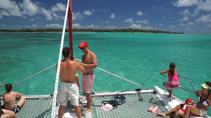 Full-Day Catamaran Cruise to Île aux Cerfs with BBQ Lunch - Searching for Dolphins in the Open Sea