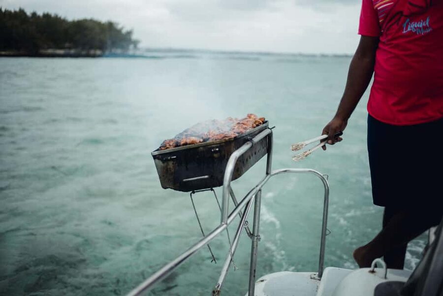 Full-day Catamaran Cruise to Ile aux Cerfs with Lunch - Snorkeling in warm turquoise water