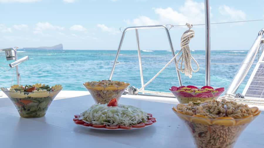 Full Day Catamaran Luxury Cruise to Northern Islands w Lunch - Setting off from Bain Boeuf at 09:45
