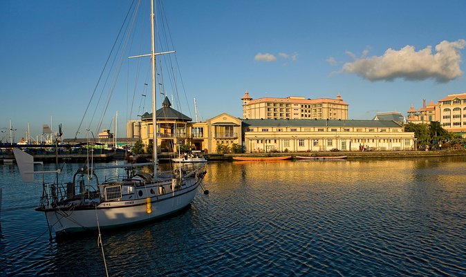 Full Day North Private Guided Tour Mauritius: including lunch - Chez Tante Athalie and a traditional Mauritian lunch