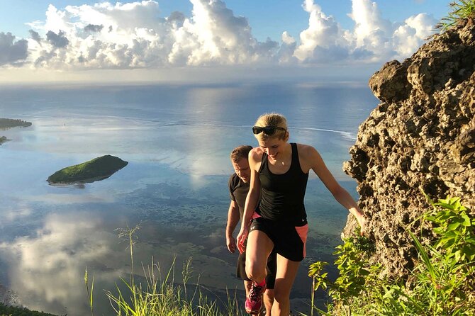 Full-Day Private Hiking le Morne Mountain & Seafood Lunch at Islet Fourneau - A three-course BBQ lunch with Le Morne in view
