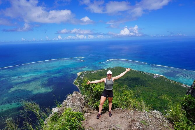Full-Day Private Hiking le Morne Mountain & Seafood Lunch at Islet Fourneau - Private transport and personal attention