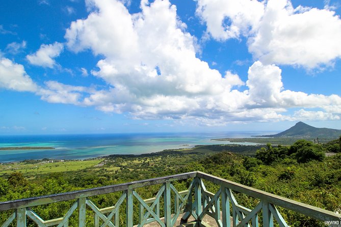 Full-Day Scenic South West Tour, ALL INCLUSIVE Day Trip, Private SUV Car, Guide - Alexandra Falls and the Black River Gorges views