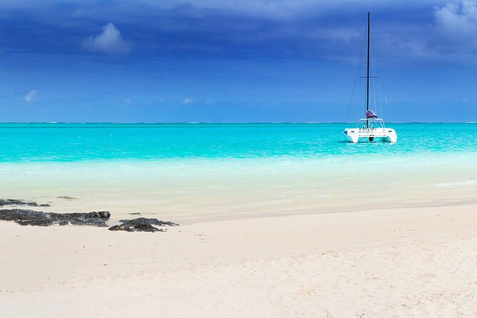 Full Day Shared Tour Catamaran to Ile Aux Cerfs - A quick speedboat ride to Grand River South East waterfall