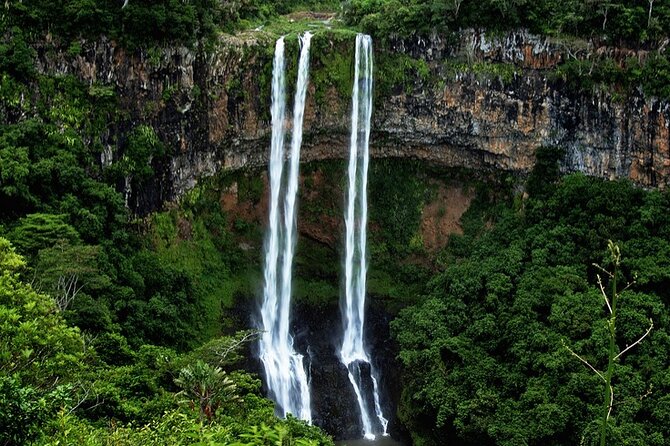 Full Day South Guided Tour Mauritius: Including Lunch - Seven Colored Earths is the visual finale