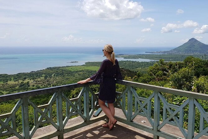 Full day visit to Chamarel ,Curious Corner & Takamaka with Lunch - Lunch keeps the day practical