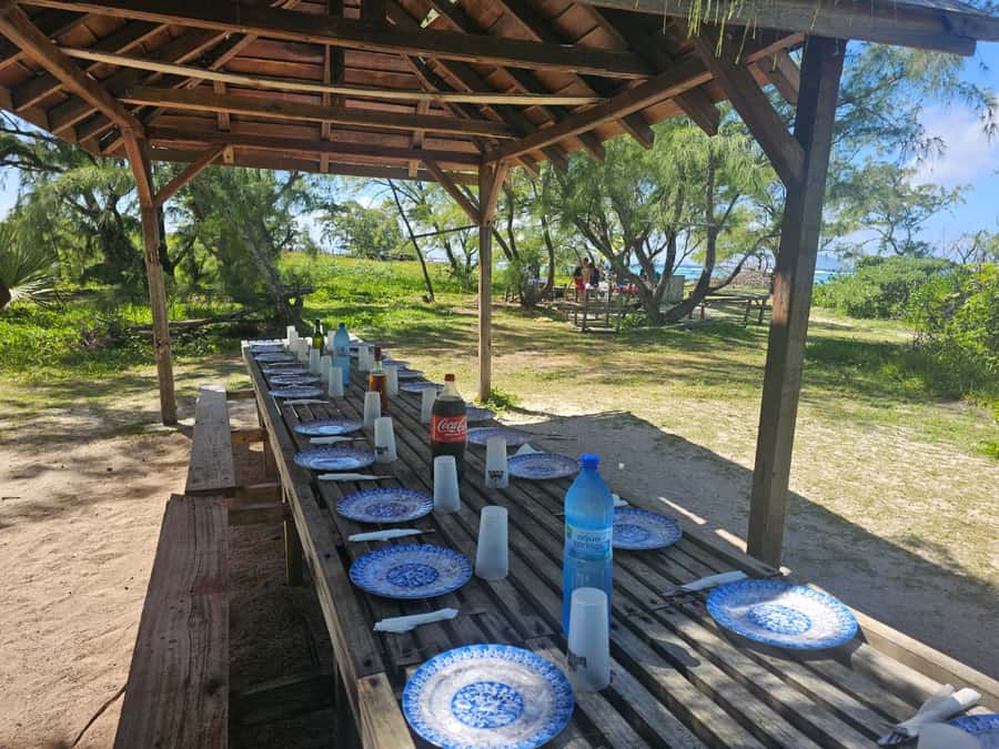 Grand Bay: Catamaran Cruise to Flat Island with BBQ Lunch - Who should book this northern-island cruise?