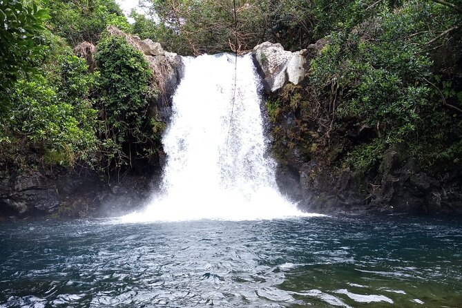 Guided Hiking The 7 WATERFALLS with relaxing car tour in the end - From the trail to Ganga Talao