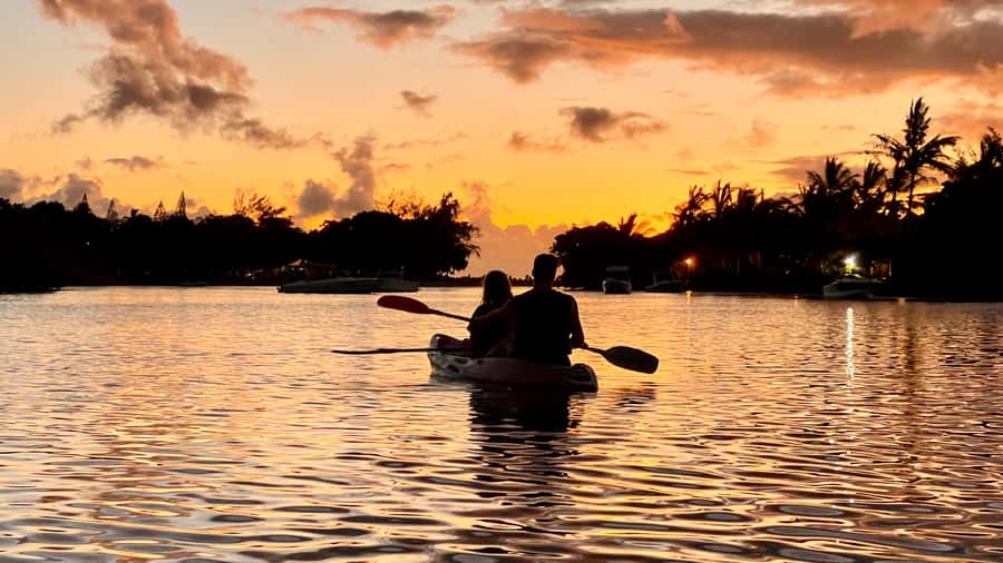 Guided Sundowner Kayak Tour - How difficult is the kayaking?