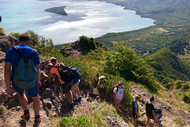 Hiking and Climbing UNESCO Le Morne Brabant - A guide who adds more than directions