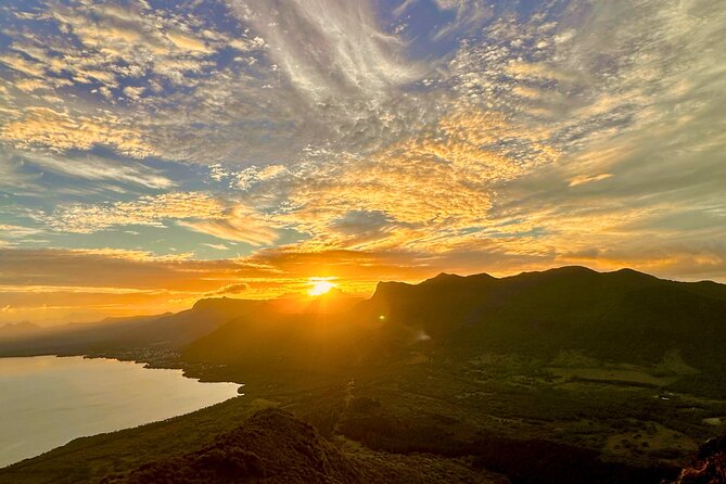Le Morne Brabant Sunrise Hike - Le Morne’s history gives the climb its meaning
