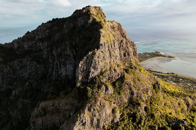 Le Morne Mountain Sunrise Hike & Climb - How difficult is the climb?