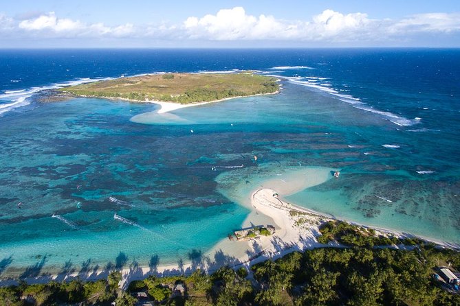 Luxury Catamaran Cruise: The Northern Islands - Ilot Gabriel: a short but worthwhile beach stop