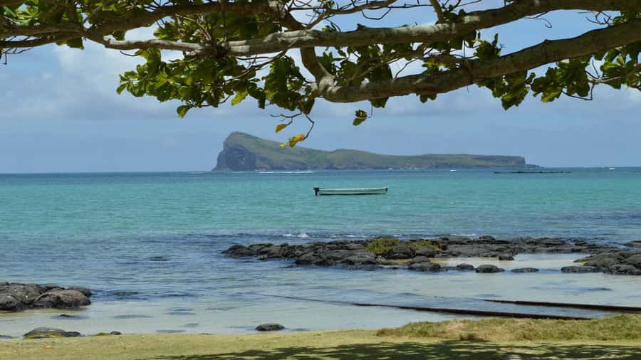 Mauritius: 3 Days Private Authentic Tour with hidden gems - Private car, timing, and the guide question
