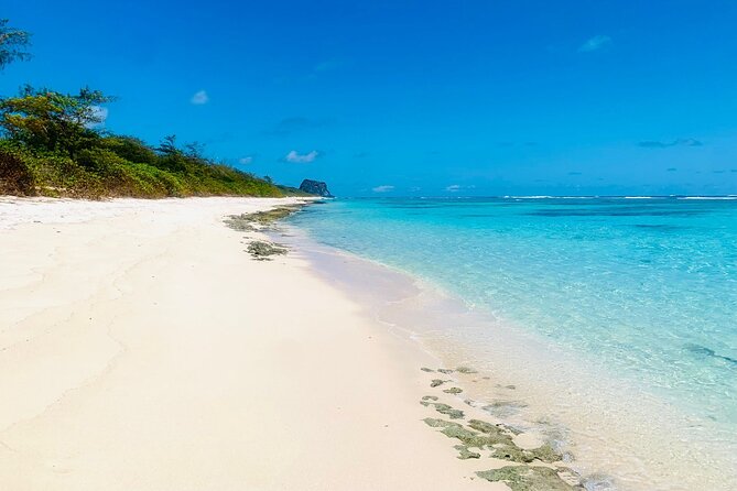 Mauritius 5-Day Private Excursion and Cruise - Arrival at Mauritius International Airport