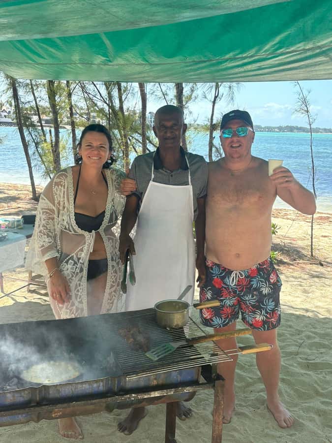 Mauritius 5 Islands Hopping Tours - PRIVATE BOAT - Dolphins, turtles, and the limits of wildlife watching