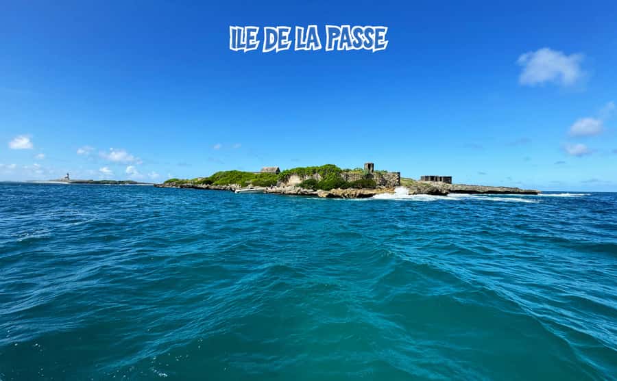 Mauritius: 5 Islands of the East Speedboat Tour with BBQ - Snorkeling beside Île aux Aigrettes