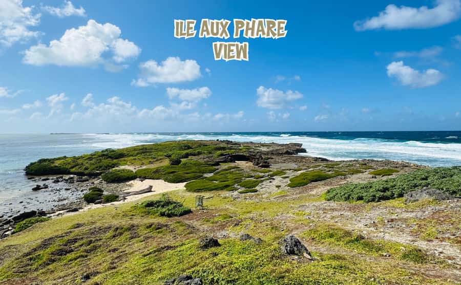 Mauritius: 5 Islands of the East Speedboat Tour with BBQ - Time on Île aux Cerfs