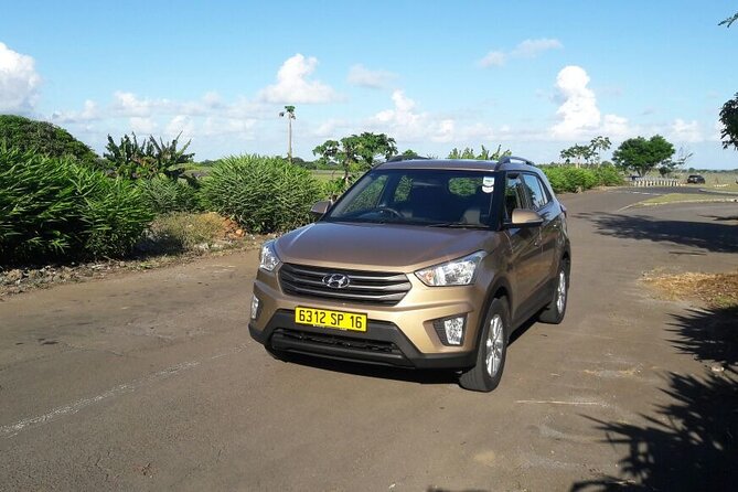 Mauritius Airport Transfer to Island Hotels by SUV Car - Finding your driver inside the arrival terminal