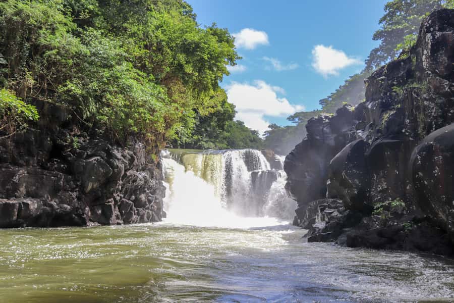 Mauritius: Boat trip to Ile aux Cerfs with Lunch/waterslide - BBQ Lunch With Beer, Rum, and Soft Drinks