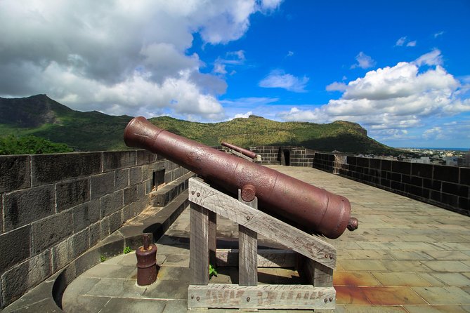 Mauritius City Tour, ALL INCLUSIVE Day Trip, Private SUV Car with Guide - Kwan Tee Pagoda begins the day quietly