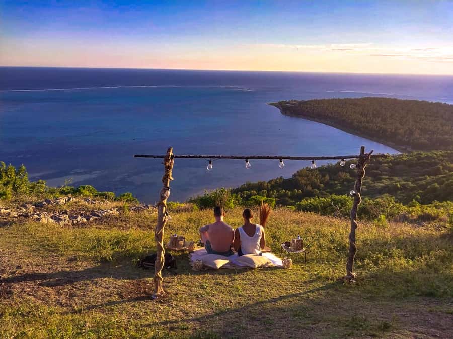Mauritius: Exclusive Le Morne Sunset Hike & Aperitivo - Should you book it?