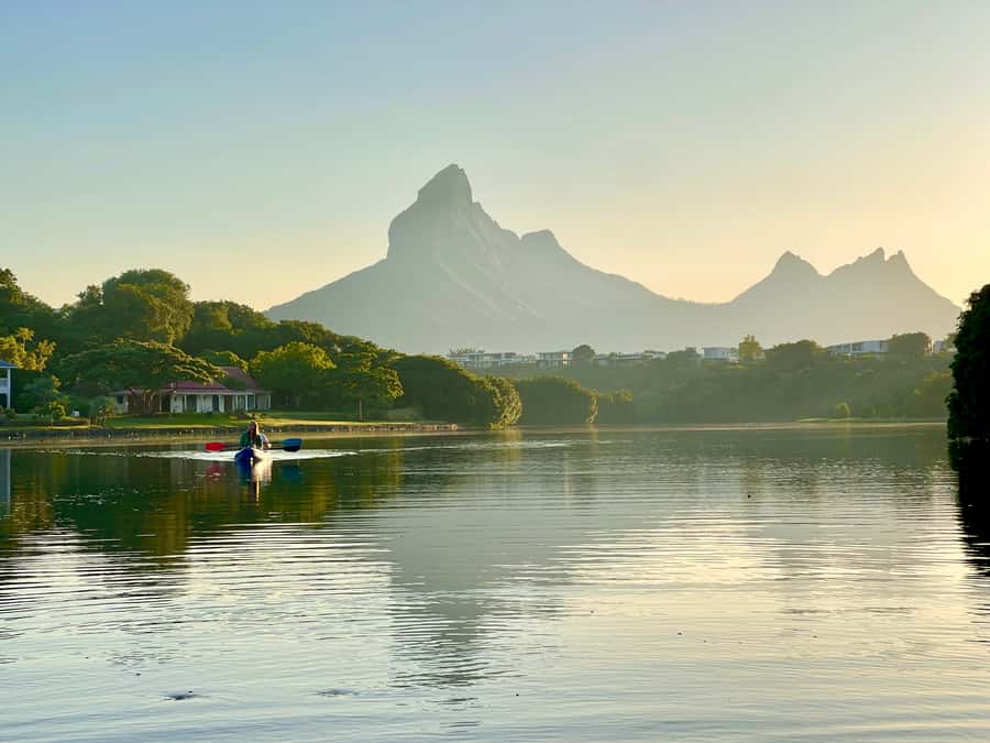 Mauritius: Guided Kayak Tour on Tamarin River - The swim stop and what getting wet really means