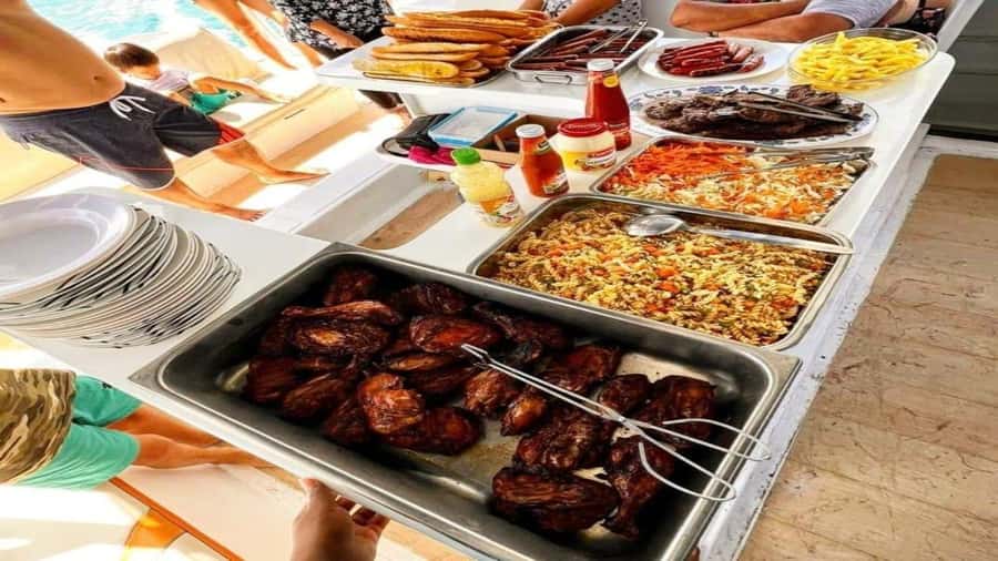 Mauritius: Ile Aux Cerfs catamaran cruise Lunch with BBQ - Key points to know before booking