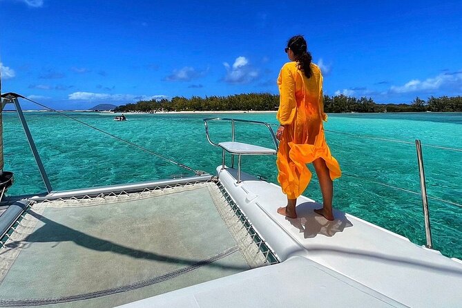 Mauritius: Ile Aux Cerfs Catamaran Tour with Lunch and Drinks - Timing, Weather, and Practical Details