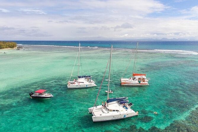 Mauritius: Ile Aux Cerfs Catamaran Tour with Lunch and Drinks - Who Will Enjoy This Catamaran Trip?