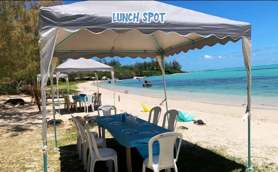 Mauritius: Ile aux Cerfs Speedboat Tour with Lunch & Drinks - Seeing Grand River South East Waterfalls