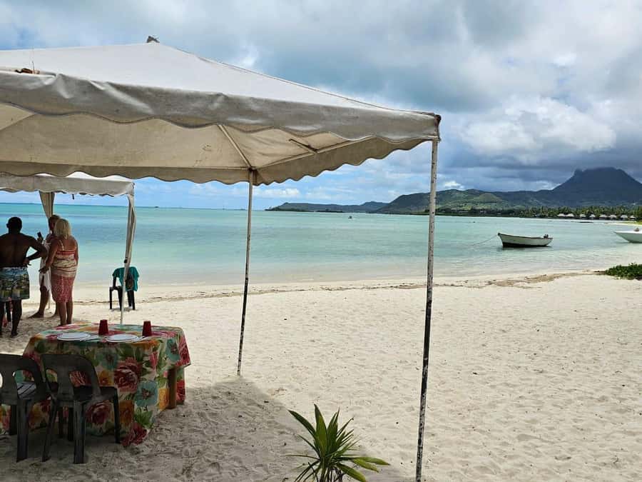 Mauritius: Ile aux cerfs, waterfalls and bbq Boat Day - Ile aux Cerfs, your longest stop of the day
