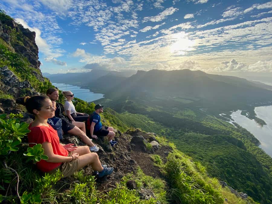 Mauritius: Le Morne Mountain UNESCO Eco Hike - The early start and the first safety check