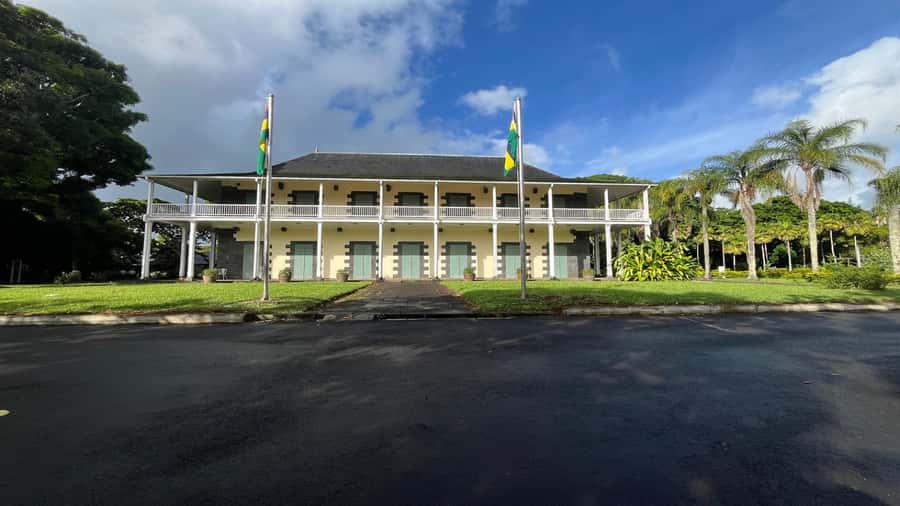 Mauritius: Northern Tour w/Port Louis Market, Temple & Beach - Comfort, language, and flexibility