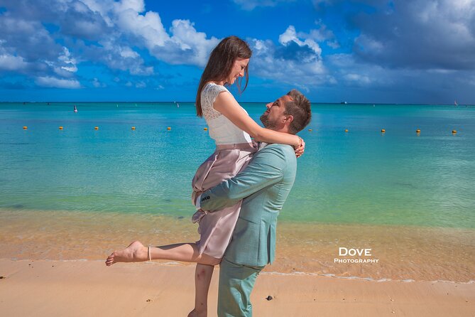 Mauritius: Photoshoot at Mont Choisy Beach with Pro Photographer - Making the most of your beach portraits