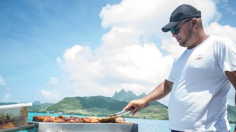 Mauritius: Private Catamaran Tour to île aux Cerfs - Who will enjoy this trip most