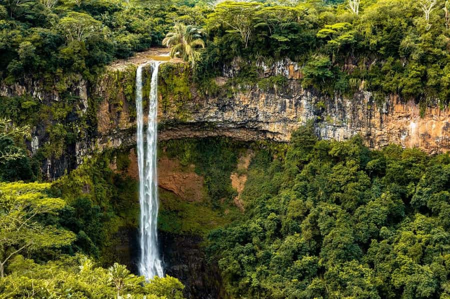 Mauritius: Private Southwest Day Tour - Trou aux Cerfs, a crater above Curepipe